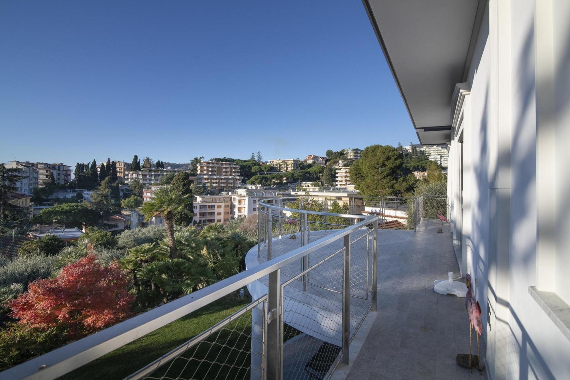 La Lincolnia - With Garden And Seaview - Happy Rentals 圣雷默 外观 照片